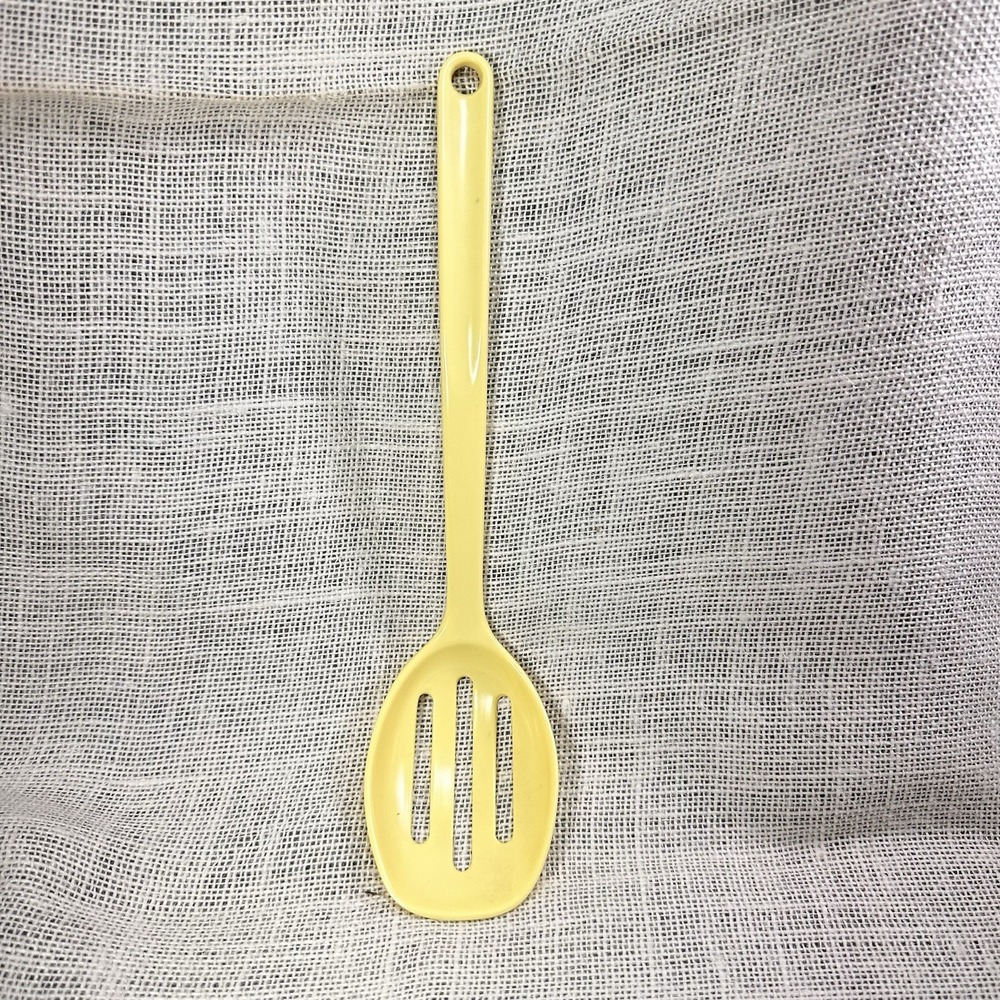 Trudeau Slotted Serving‎ Spoon Yellow Utensil 2532 Hollinger Design Melamine